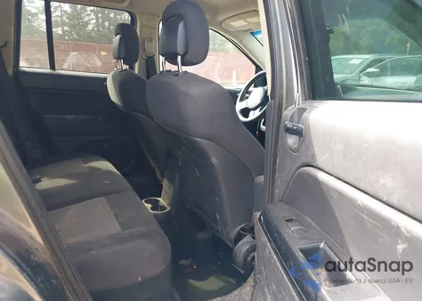 2011 Jeep Compass z USA, uszkodzony, nr VIN 1J4NT1FA5BD284640